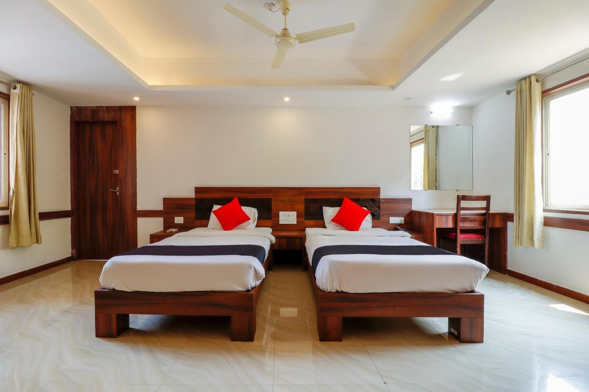 Capital O Sai Arya Residency Hotel Mangalor Kültér fotó